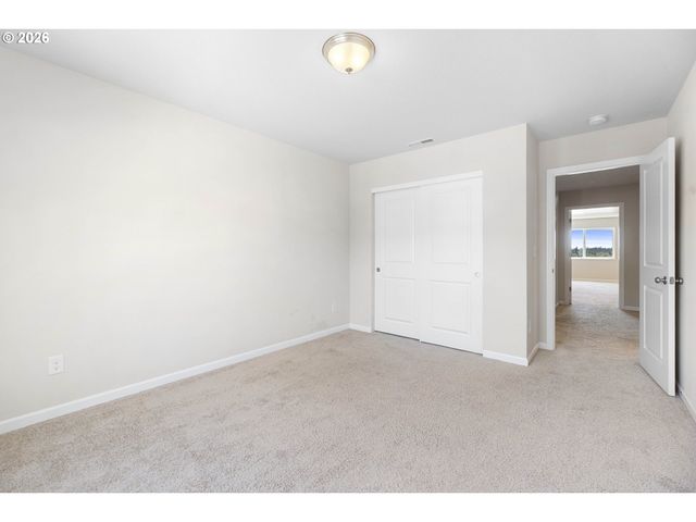 17114 Se RHODODENDRON St, Happy Valley, OR 97086