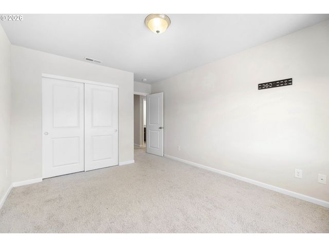 17114 Se RHODODENDRON St, Happy Valley, OR 97086