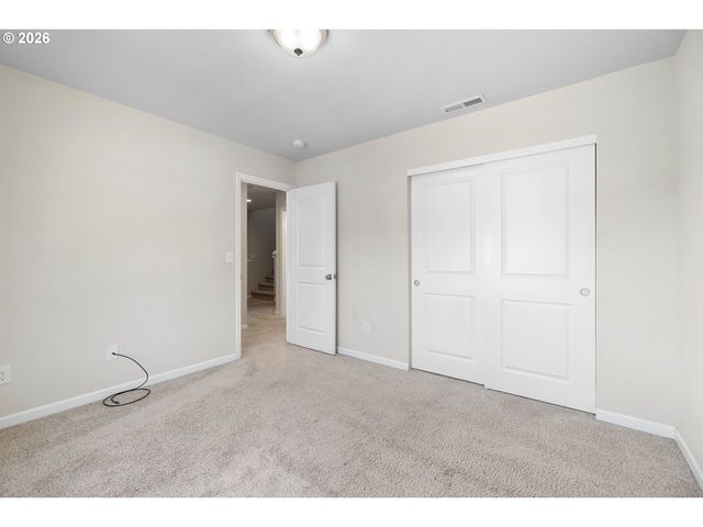 17114 Se RHODODENDRON St, Happy Valley, OR 97086