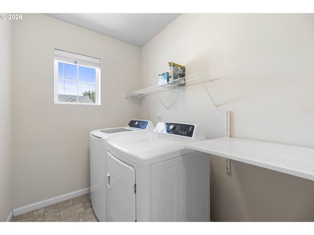 17114 Se RHODODENDRON St, Happy Valley, OR 97086