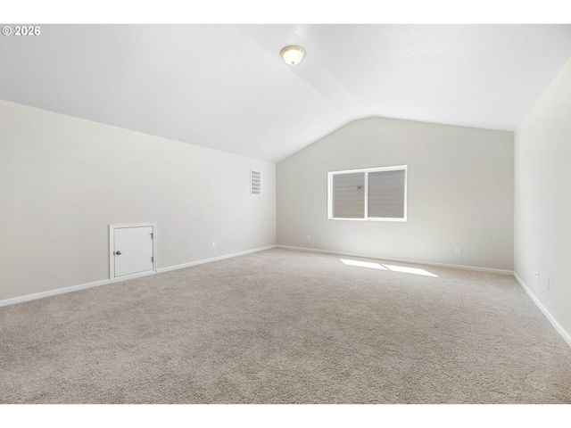 17114 Se RHODODENDRON St, Happy Valley, OR 97086