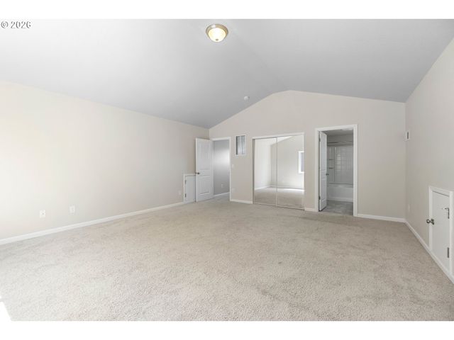 17114 Se RHODODENDRON St, Happy Valley, OR 97086