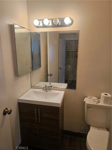 45419 10th West B, Lancaster, CA 93534
