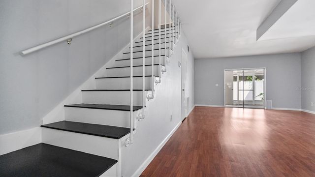 11717 WESSON CIRCLE E, Tampa, FL 33618