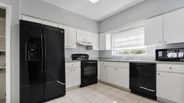 11717 WESSON CIRCLE E, Tampa, FL 33618