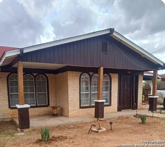 403.5 RETTA ST, Carrizo Springs, TX 78834