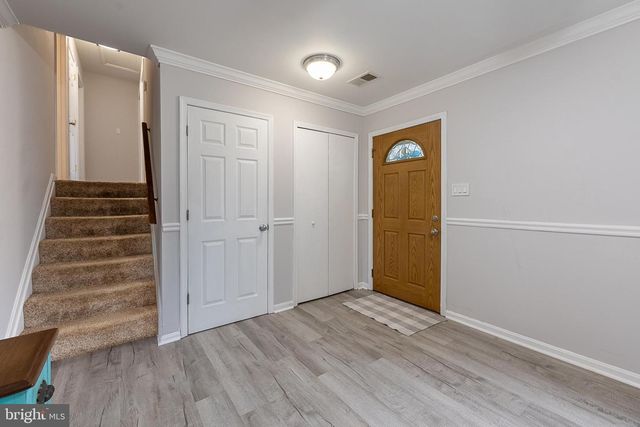 11 MILLS CT, Lovettsville, VA 20180