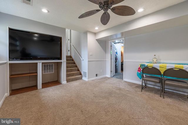 11 MILLS CT, Lovettsville, VA 20180