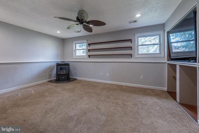 11 MILLS CT, Lovettsville, VA 20180