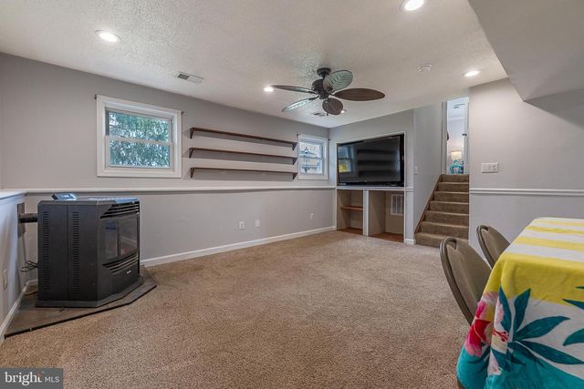 11 MILLS CT, Lovettsville, VA 20180