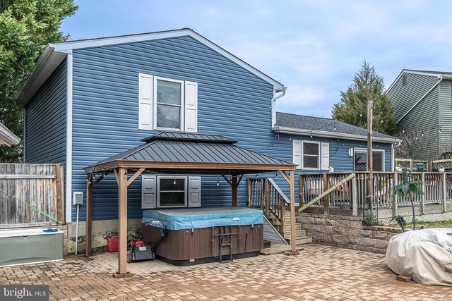 11 MILLS CT, Lovettsville, VA 20180