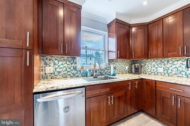 11 MILLS CT, Lovettsville, VA 20180