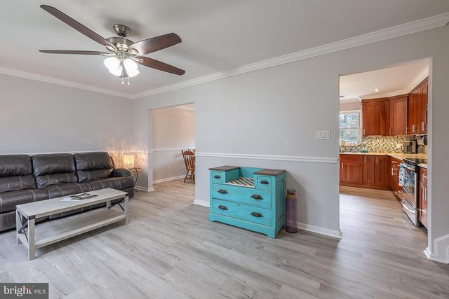 11 MILLS CT, Lovettsville, VA 20180