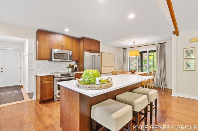 4186 N Lakeshore Drive, Park Twp, MI 49424