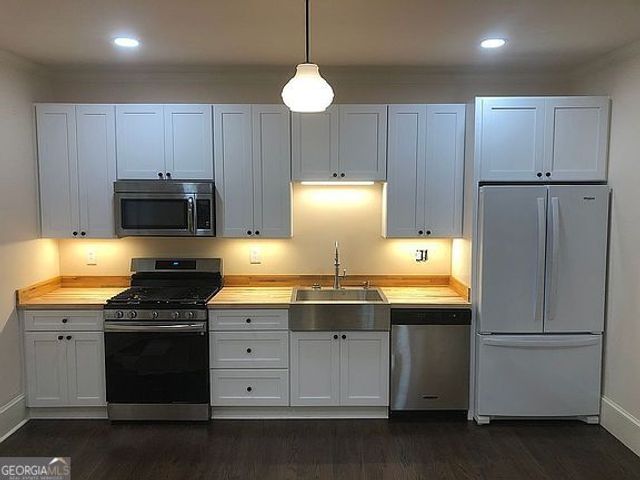 429 Calhoun Street NW, Atlanta, GA 30318