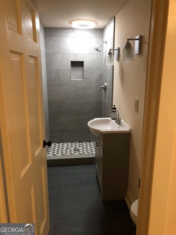 429 Calhoun Street NW, Atlanta, GA 30318