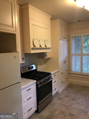 429 Calhoun Street NW, Atlanta, GA 30318