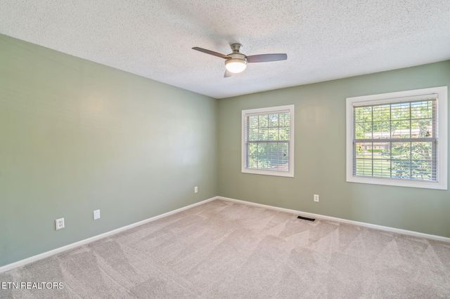 6525 Deane Hill Drive 19, Knoxville, TN 37919