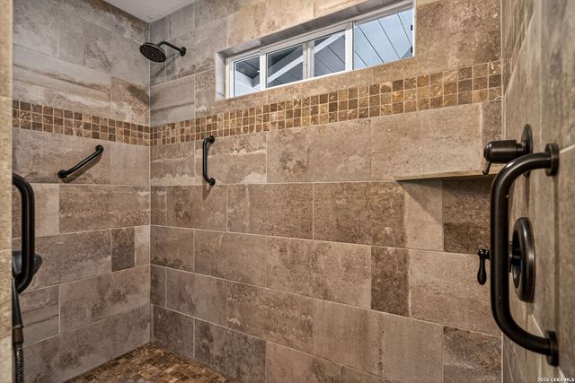 2 SONATA CIR, Wimberley, TX 78676