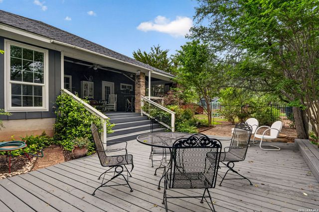 2 SONATA CIR, Wimberley, TX 78676