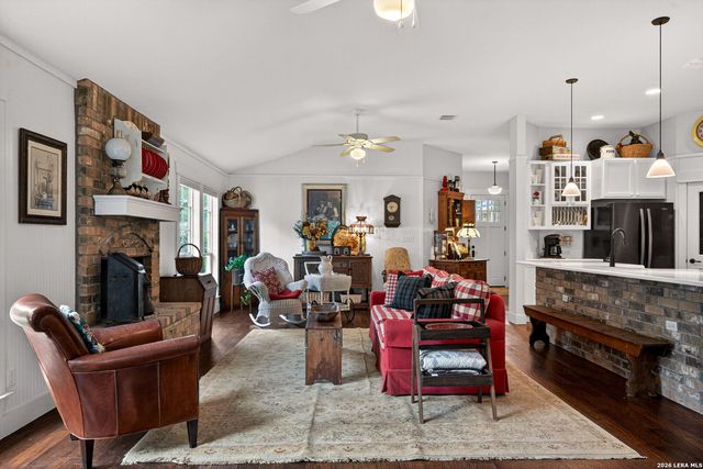 2 SONATA CIR, Wimberley, TX 78676