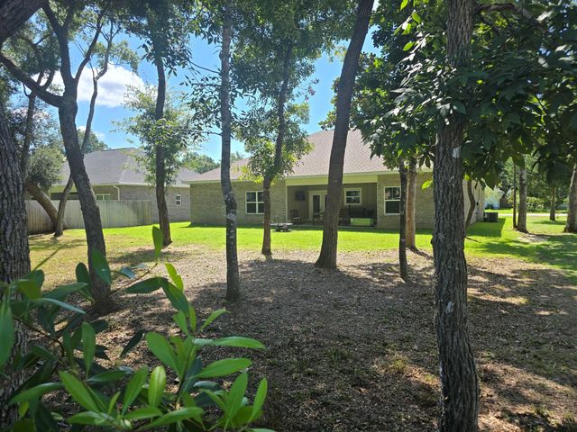 61 Spruce Street, Freeport, FL 32439