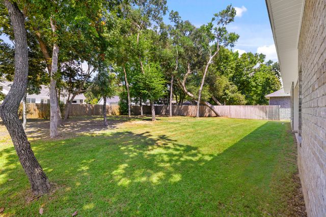 61 Spruce Street, Freeport, FL 32439