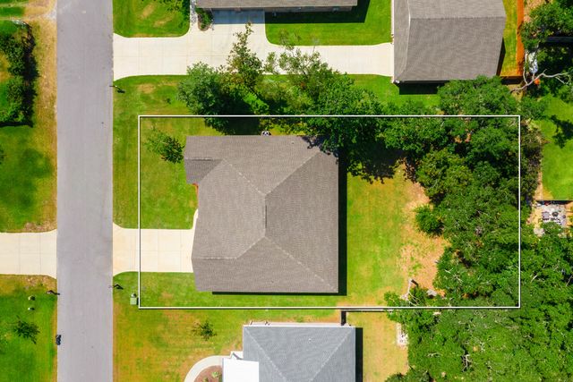 61 Spruce Street, Freeport, FL 32439