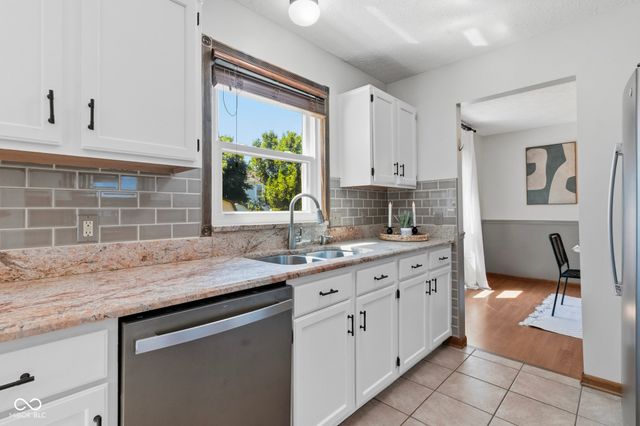 8897 Tanner Drive, Fishers, IN 46038