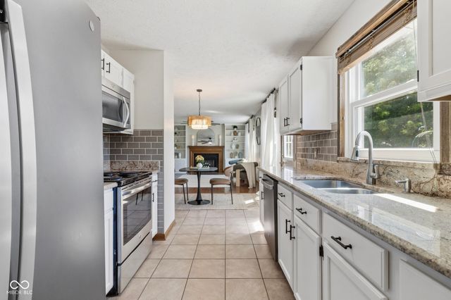 8897 Tanner Drive, Fishers, IN 46038