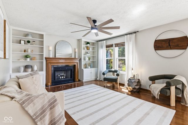 8897 Tanner Drive, Fishers, IN 46038
