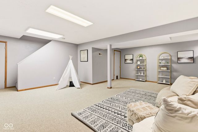 8897 Tanner Drive, Fishers, IN 46038