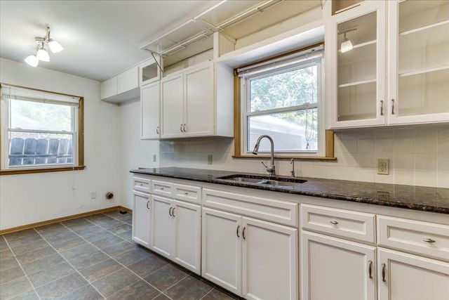 1426 E Salome Ln, Wichita, KS 67216