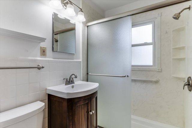 1426 E Salome Ln, Wichita, KS 67216