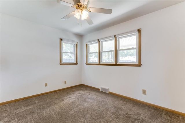 1426 E Salome Ln, Wichita, KS 67216