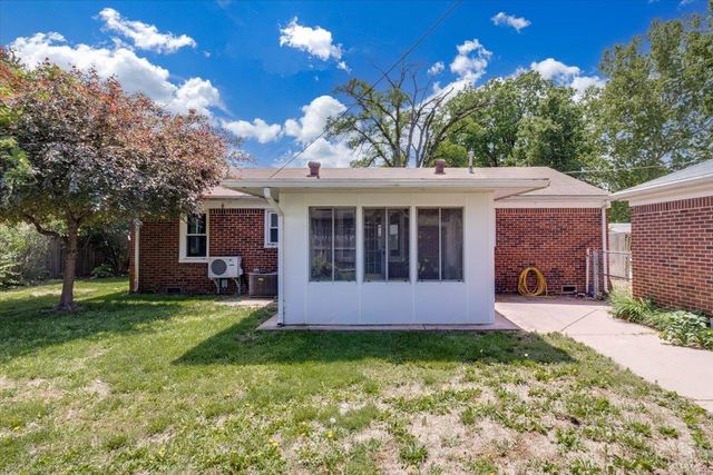 1426 E Salome Ln, Wichita, KS 67216