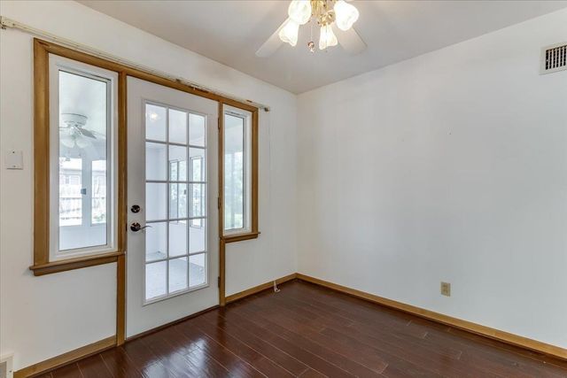 1426 E Salome Ln, Wichita, KS 67216