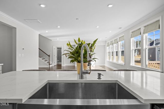 160 Cramerton Drive, Holly Springs, NC 27540