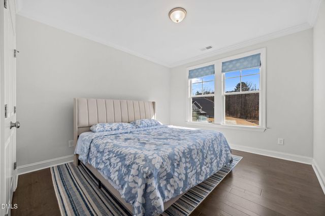 160 Cramerton Drive, Holly Springs, NC 27540