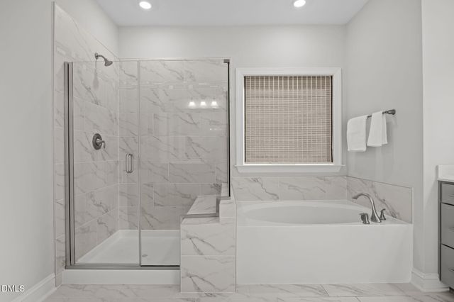 160 Cramerton Drive, Holly Springs, NC 27540