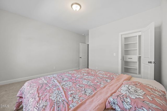 160 Cramerton Drive, Holly Springs, NC 27540