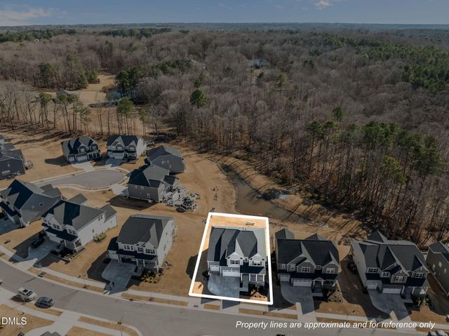 160 Cramerton Drive, Holly Springs, NC 27540