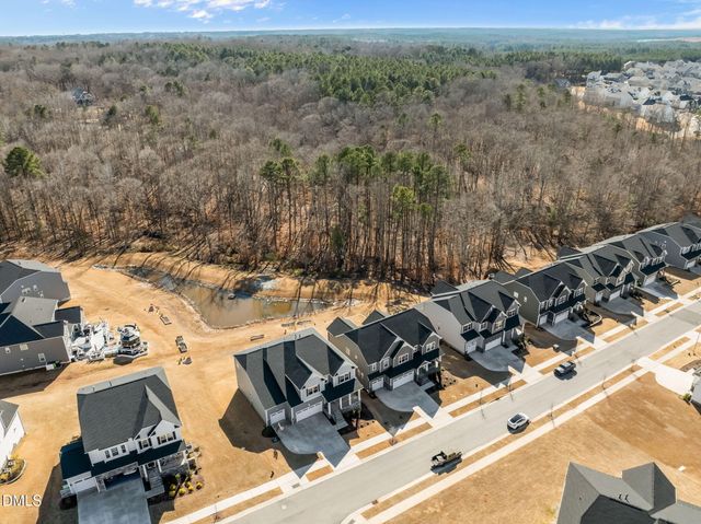 160 Cramerton Drive, Holly Springs, NC 27540