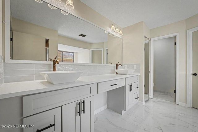 467 KEVIN Drive, Orange Park, FL 32073