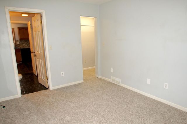 1987 Summerset Drive 1, Muskegon Twp, MI 49442