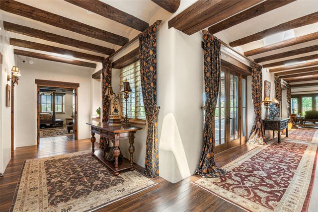 15 Calle Ojitos, Santa Fe, NM 87506