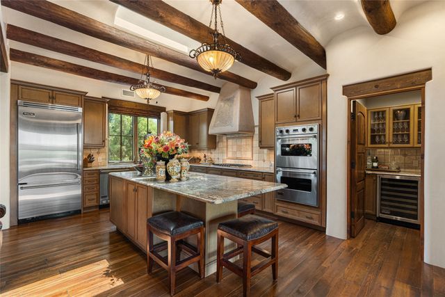 15 Calle Ojitos, Santa Fe, NM 87506
