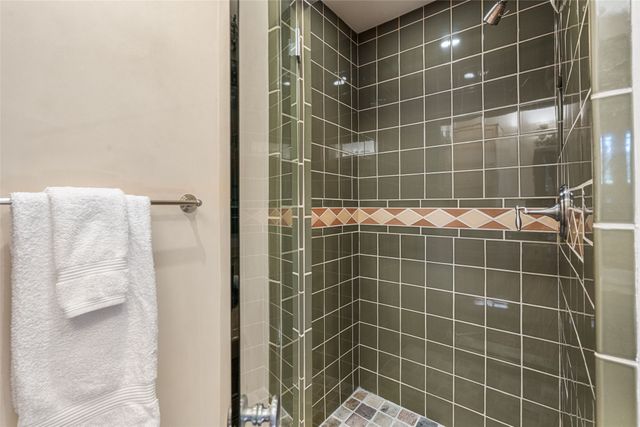 15 Calle Ojitos, Santa Fe, NM 87506