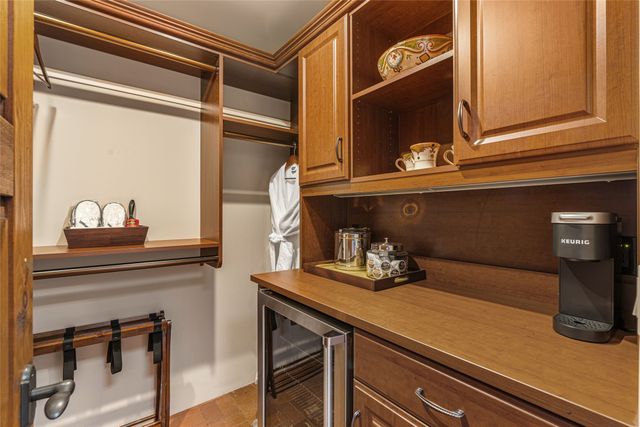 15 Calle Ojitos, Santa Fe, NM 87506
