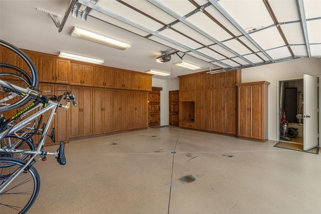 15 Calle Ojitos, Santa Fe, NM 87506